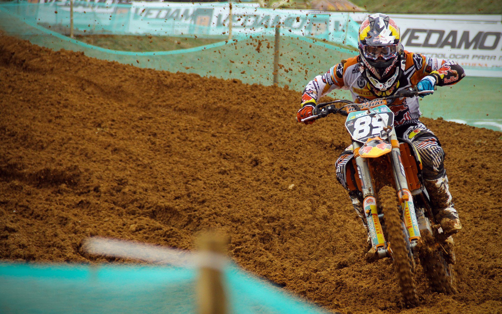 圣安东尼奥马刺队控卫福克斯或在对阵鹈鹕队比赛中复出，圣安东尼奥马刺主场球馆