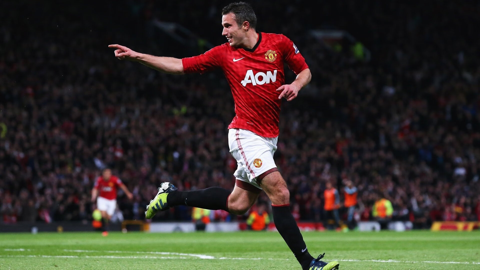 球员在欧洲杯赛场上的“助攻王”之路：绝佳传球成就无数荣耀